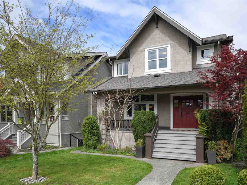 285 W 19th Avenue, Vancouver BC V5Y 2B6