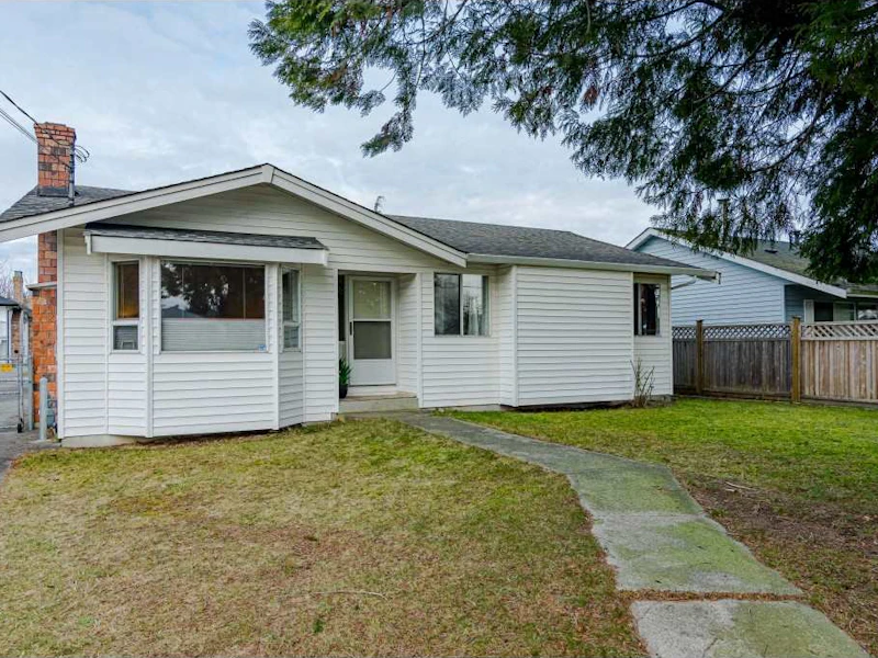 14979 96th Avenue, Surrey BC V3R 1E8
