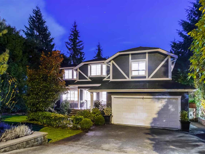340 Lawson Avenue, West Vancouver BC V7S 1H7