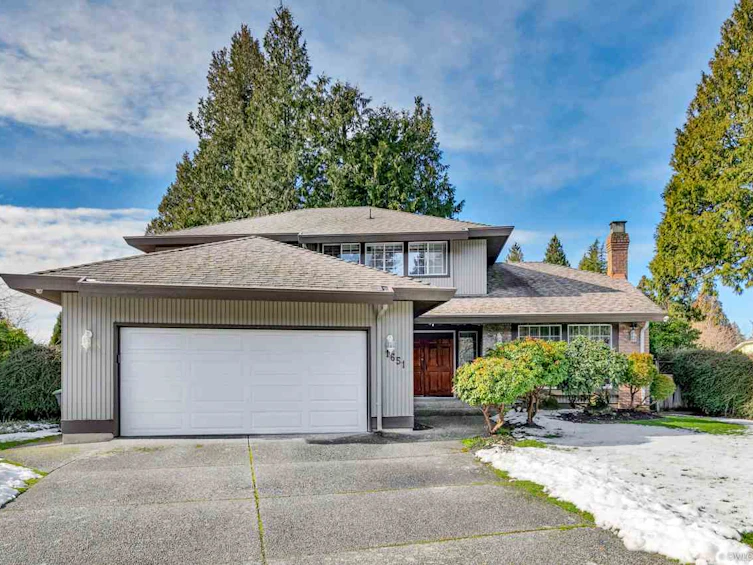 1651 138b Street, Surrey, BC, V4A 9J8