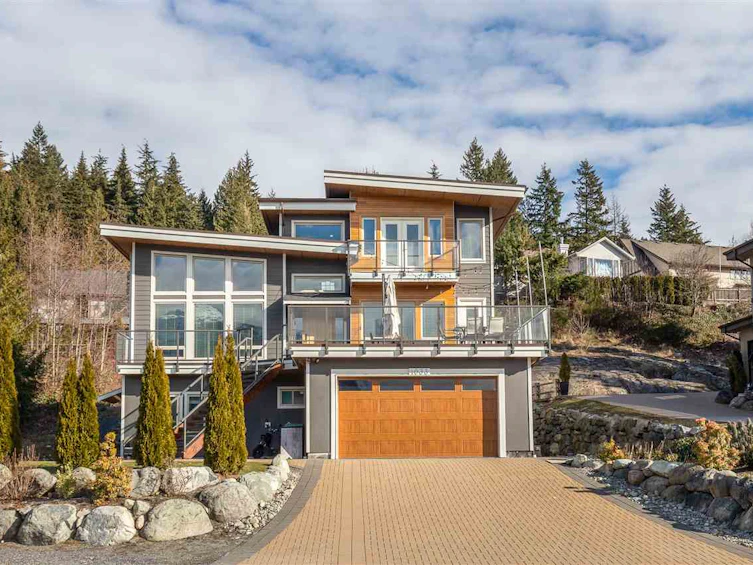 1033 Glacier View Drive, Squamish, BC, V0N 1T0