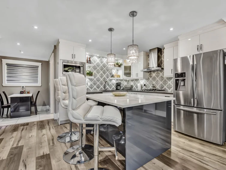 14302 68 Avenue, Surrey, BC, V3W 2H4
