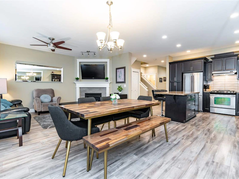 7286 192nd Street, Surrey BC V4N 5Y4
