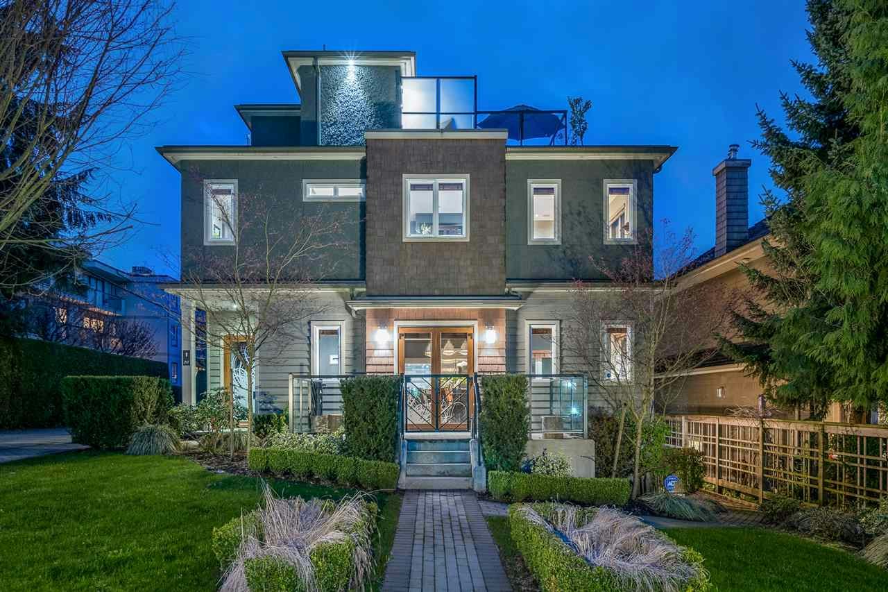 215 W 17th Street, North Vancouver, BC, V7M 1V7
