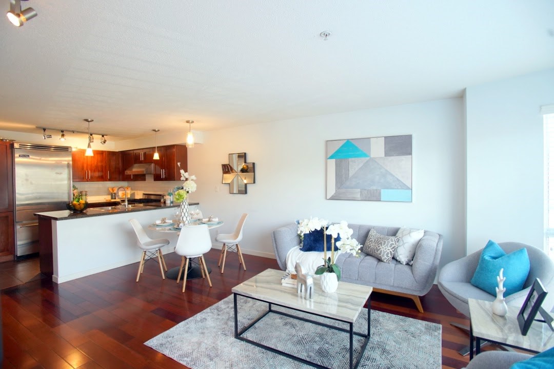 690 W 6th Avenue, Vancouver, BC, V5Z 1A3