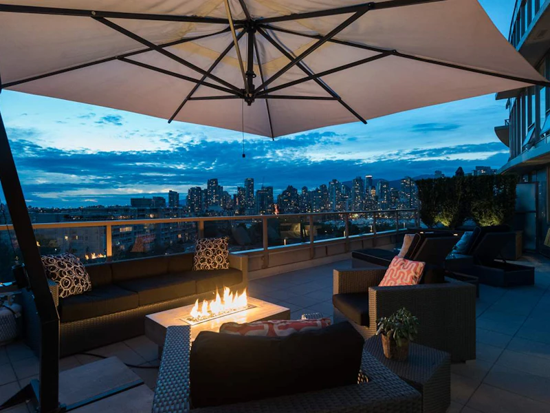 1110 - 445 W 2nd Avenue, Vancouver BC V5Y 0E8