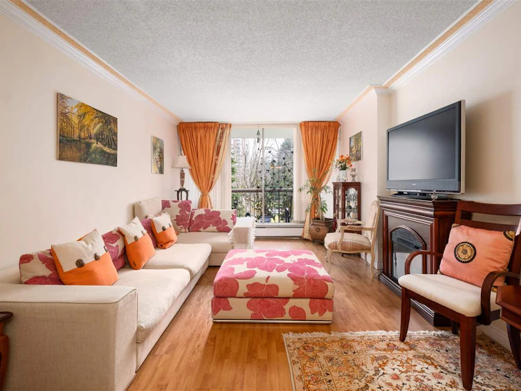 404-2020 Fullerton Avenue, North Vancouver, BC, V7P 3G3