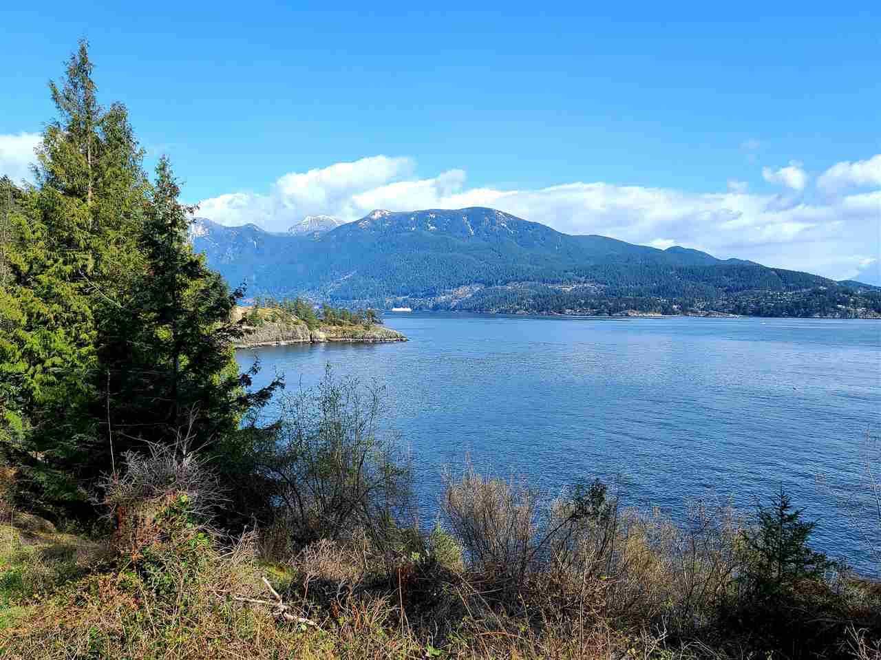 891 Hummingbird Lane, Bowen Island, BC, V0N 1G1