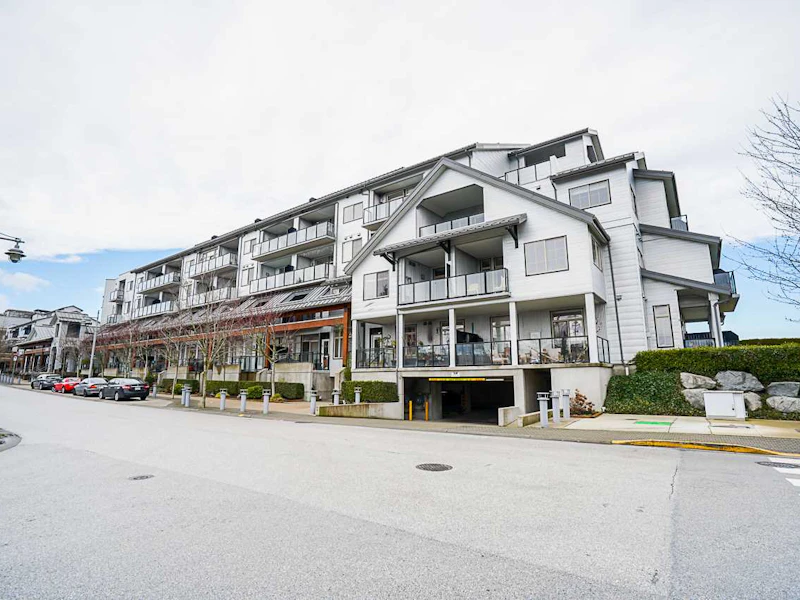 304 - 6233 London Road, Richmond BC V7E 3S3