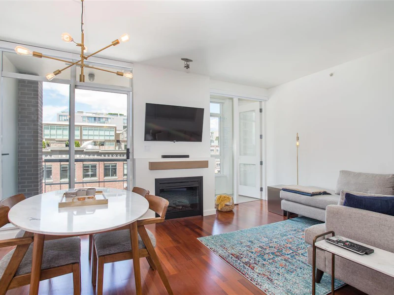 308 - 2055 Yukon Street, Vancouver BC V5Y 4B7