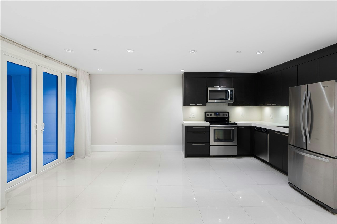 1115 Fulton Avenue, West Vancouver, BC, V7T 1N4
