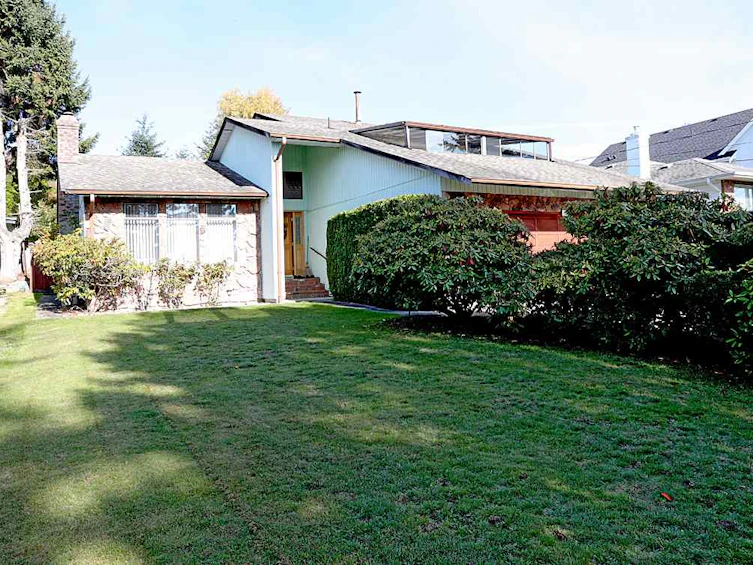 13249 14a Avenue, Surrey, BC, V4A 1J2