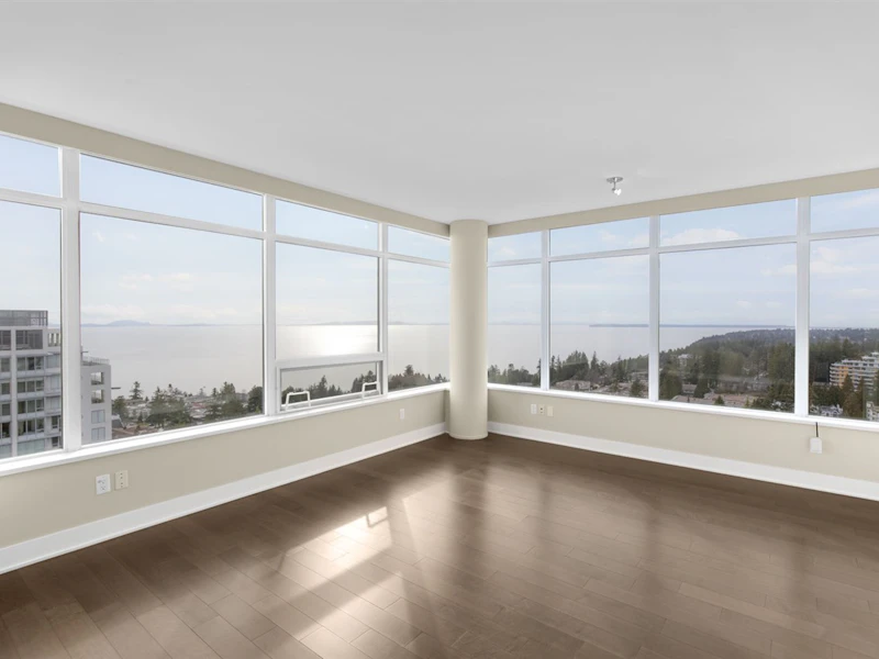 1802 - 15152 Russell Avenue, Surrey BC V4B 0A3