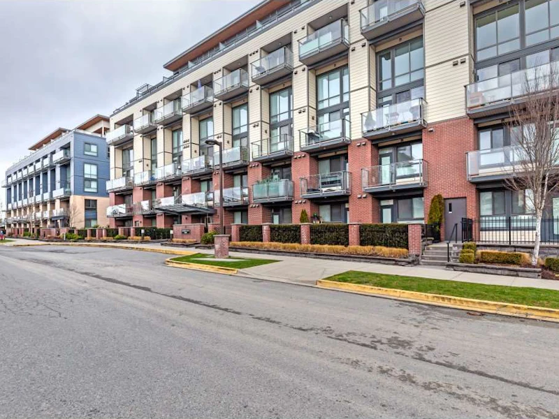 315 - 3080 Gladwin Road, Abbotsford BC V2T 5T5