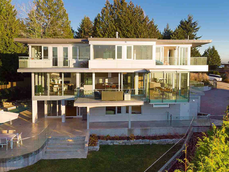 835 Sentinel Drive, West Vancouver BC V7T 1T3