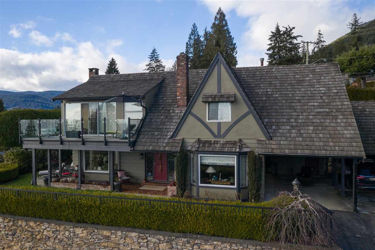 422 Delmar Court, North Vancouver, BC, V7N 3G5