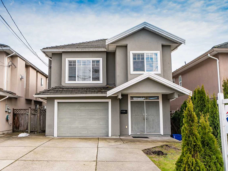 7476 19th Avenue, Burnaby BC V3N 1E4