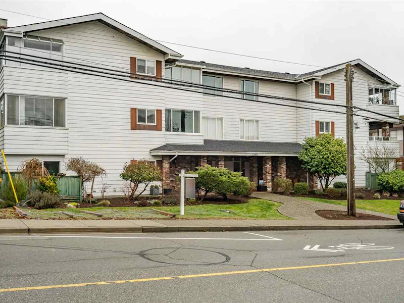 304 - 1390 Martin Street, Surrey BC V4B 3W5