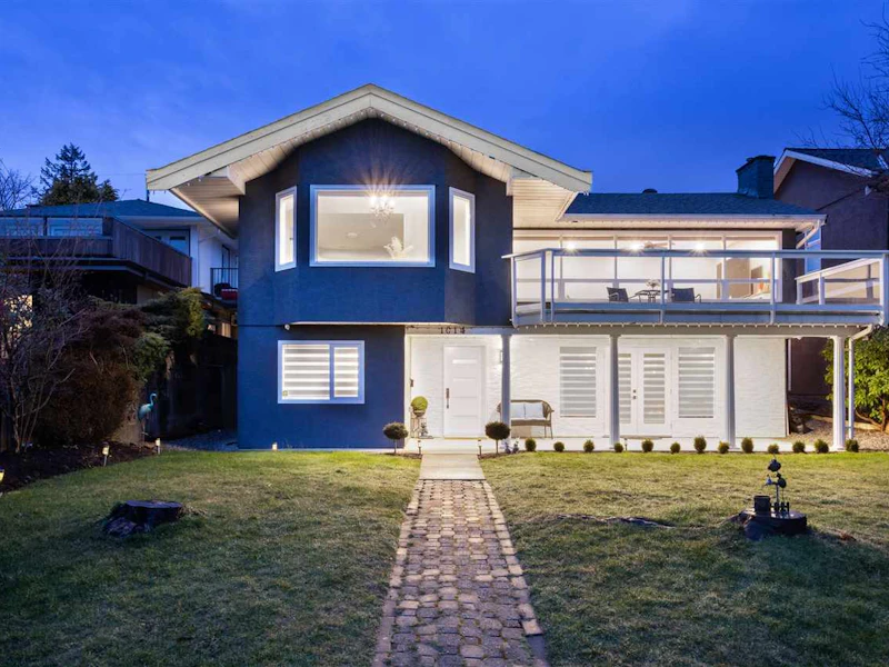 1014 Calverhall Street, North Vancouver BC V7L 1Y3