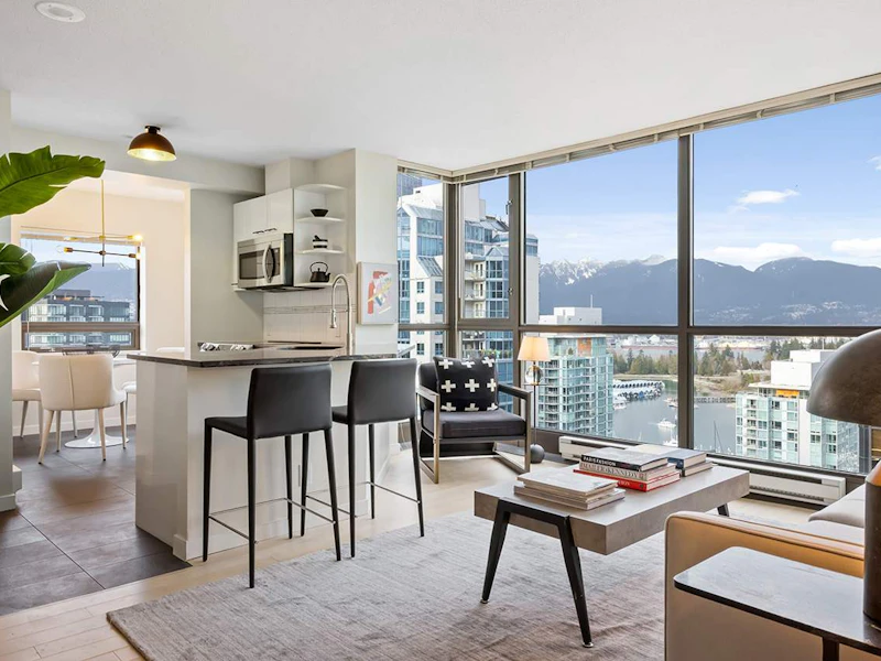 2207 - 1367 Alberni Street, Vancouver BC V6E 4R9