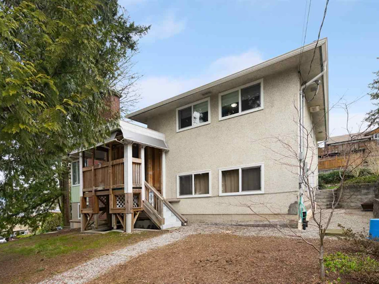 9660 Regent Place, Surrey, BC, V3V 2S3