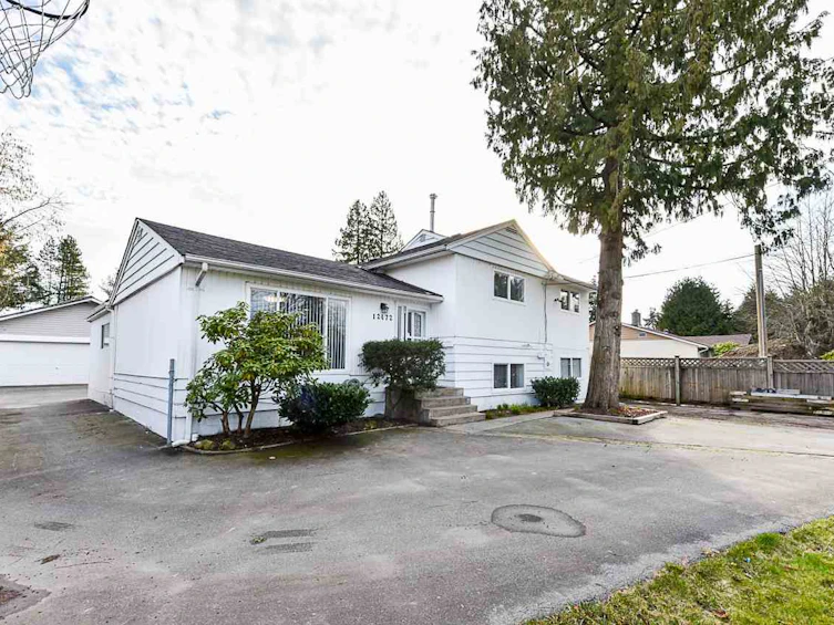 12472 96 Avenue, Surrey, BC, V3V 1X1