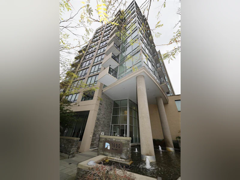 701 - 1690 W 8th Avenue, Vancouver BC V6J 0B1
