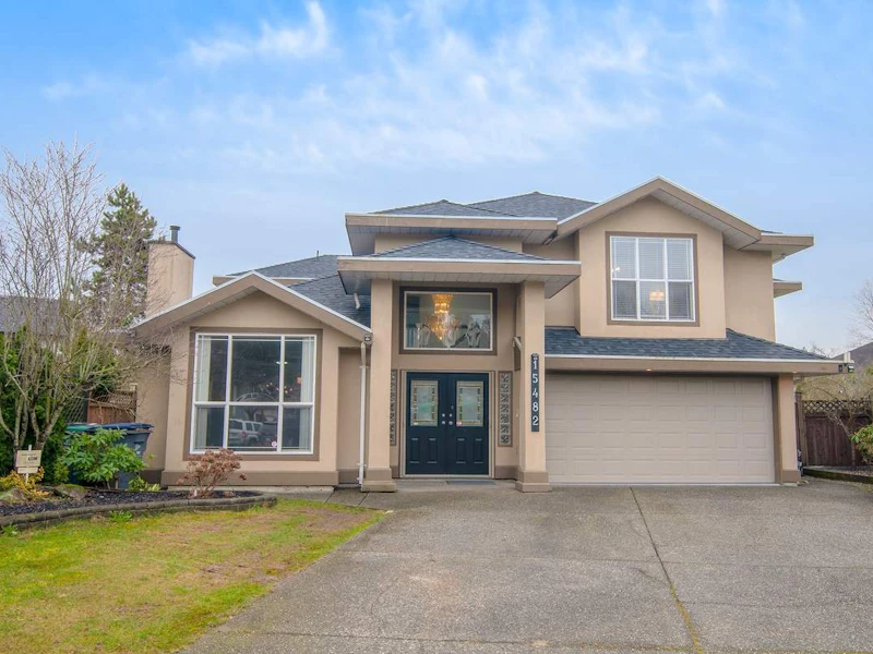 15482 109th Avenue, Surrey BC V3R 0X5