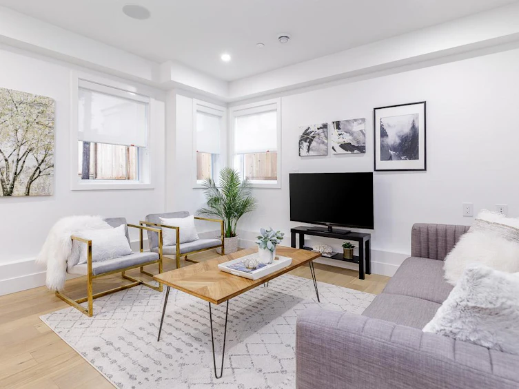 485 E 11th Avenue, Vancouver, BC, V5T 2C8