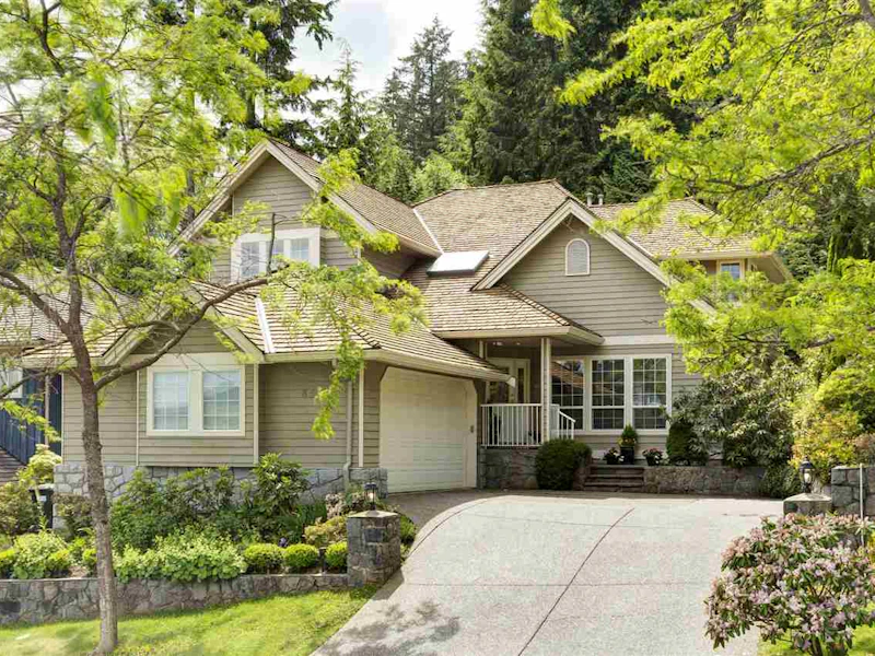 857 Sauve Court, North Vancouver BC V7K 3C8