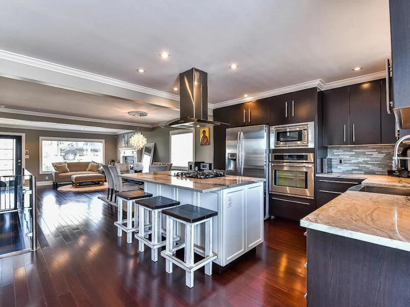 20 Warwick Avenue, Burnaby BC V5B 3X3