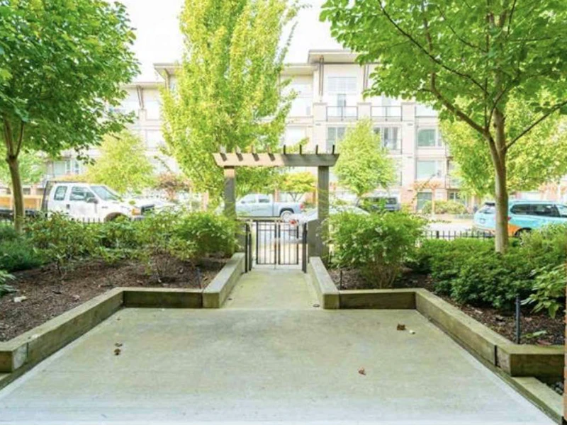117 - 33546 Holland Avenue, Abbotsford BC V2S 0C1