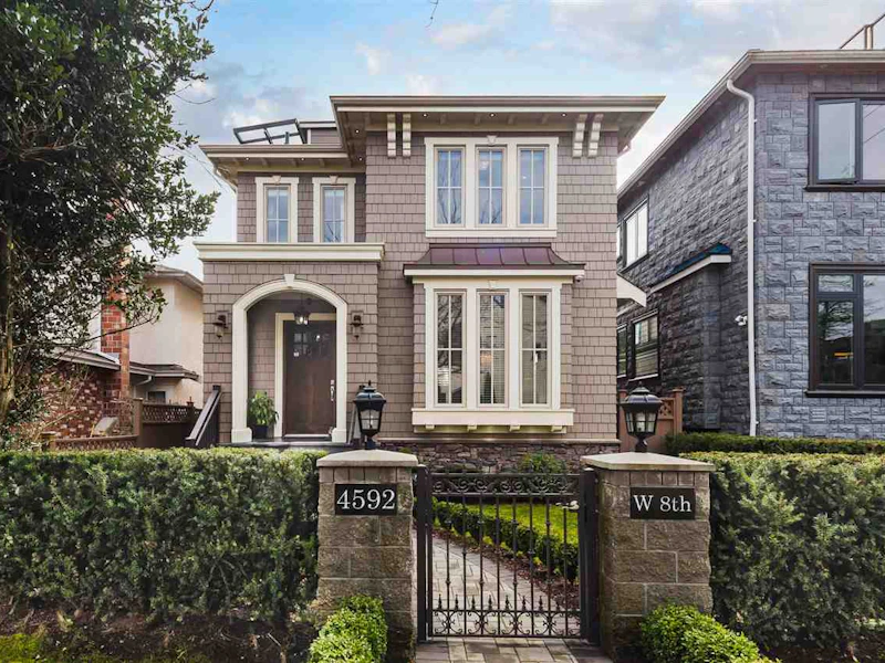 4592 W 8th Avenue, Vancouver BC V6R 2A5