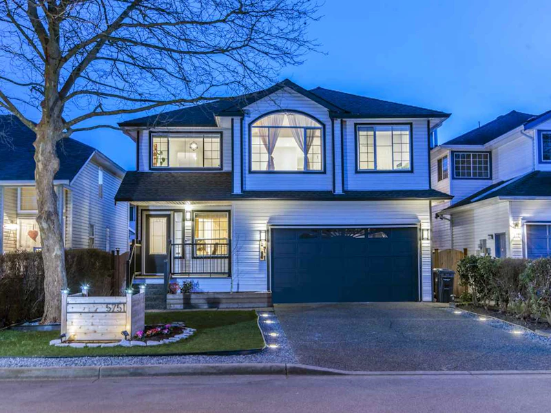 5751 Rowling Place, Richmond BC V6V 2T1