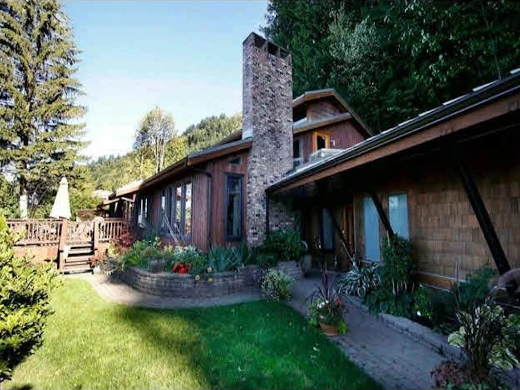 5850 Jinkerson Road, Chilliwack, BC, V2R 0C8