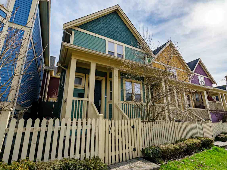 808 Gore Avenue, Vancouver, BC, V6A 3A1