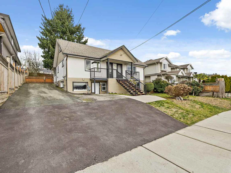 1037 Delestre Avenue, Coquitlam BC