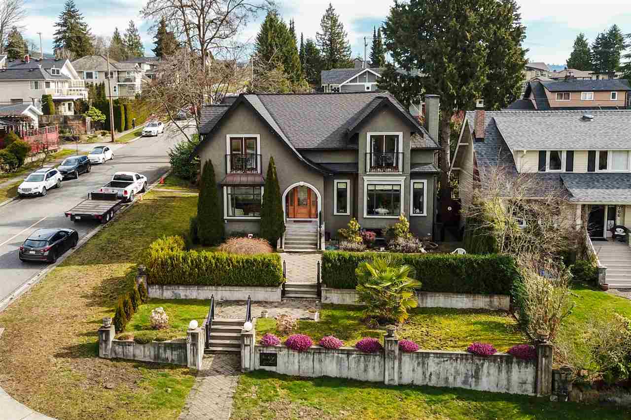 768 Grand Boulevard, North Vancouver, BC, V7L 3W4