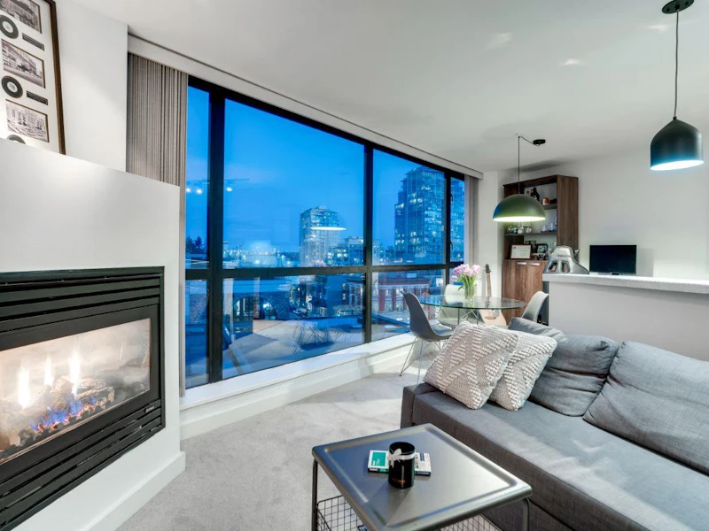 701 - 124 W 1st Street, North Vancouver BC V7M 3N3