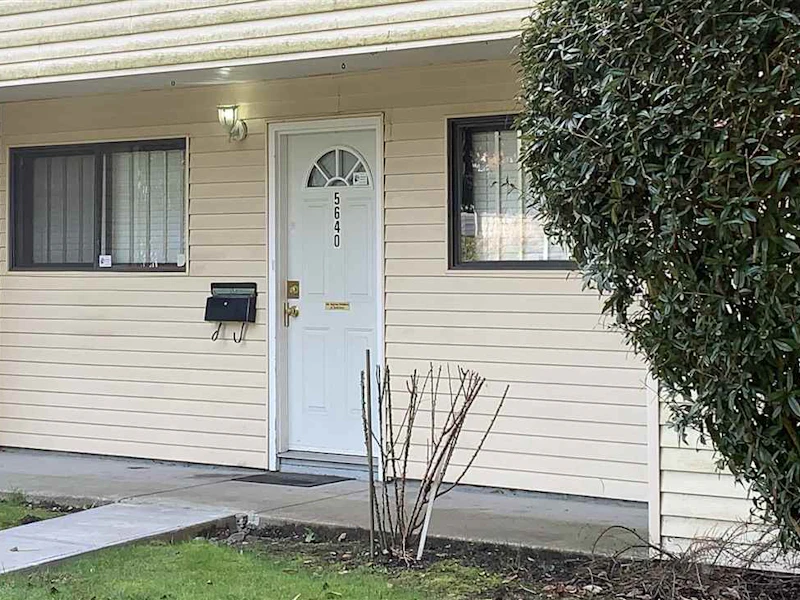 5640 Broadway Place, Burnaby BC V5B 2X7