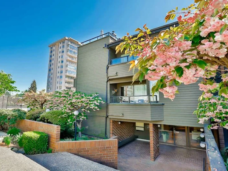 202 - 1340 Duchess Avenue, West Vancouver BC V7T 1H6