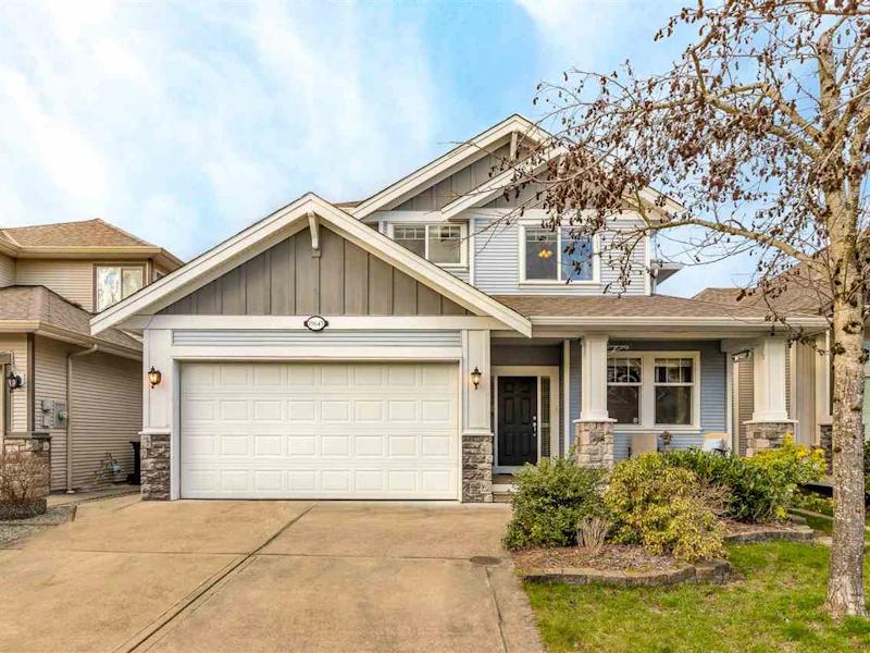 19645 73b Avenue, Langley BC V2Y 3C4