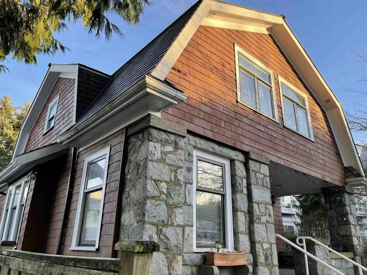 6445 Arbroath Street, Burnaby, BC, V5E 1C3