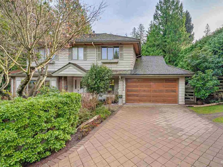 5202 Sprucefeild Road, West Vancouver, BC, V7W 2X6