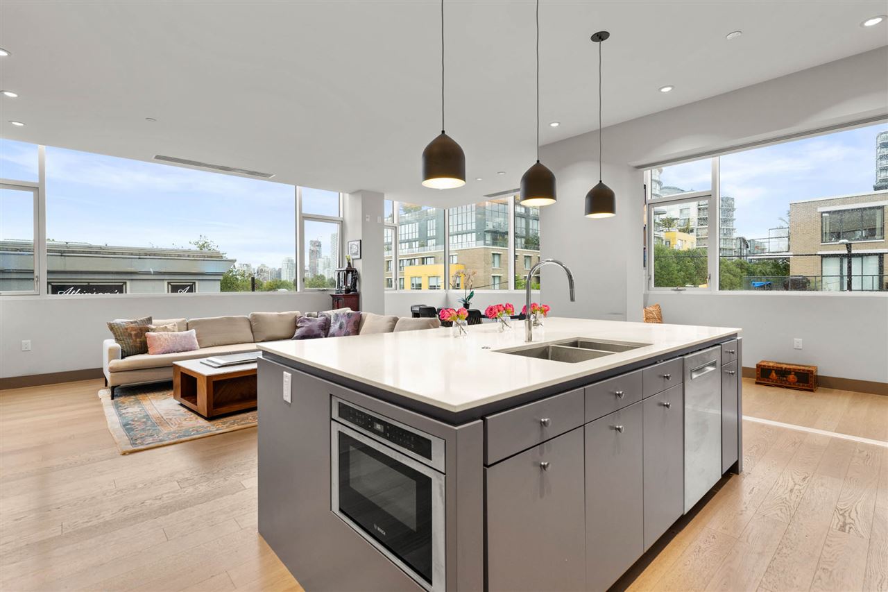 301-1510 W 6th Avenue, Vancouver, BC, V6J 1R2