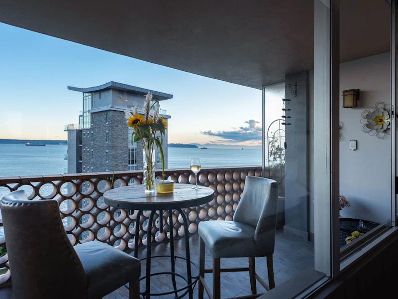 801 - 2135 Argyle Avenue, West Vancouver BC V7V 1A5