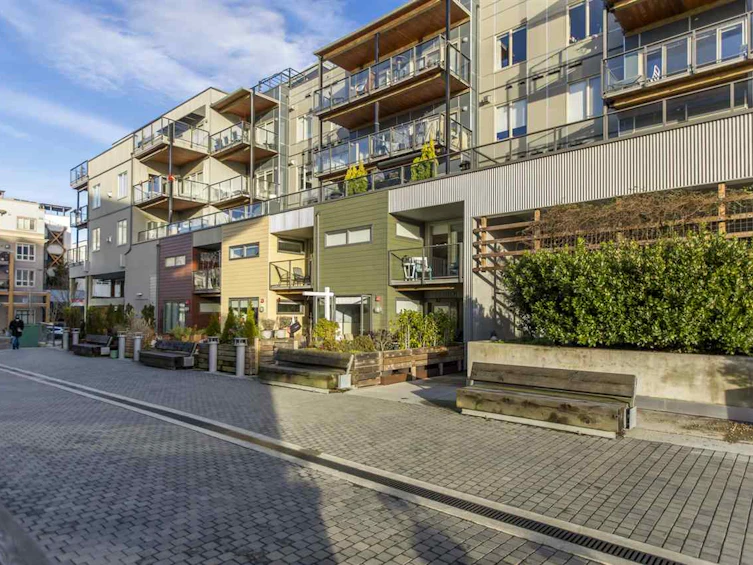 152-6168 London Road, Richmond, BC, V7E 0C1