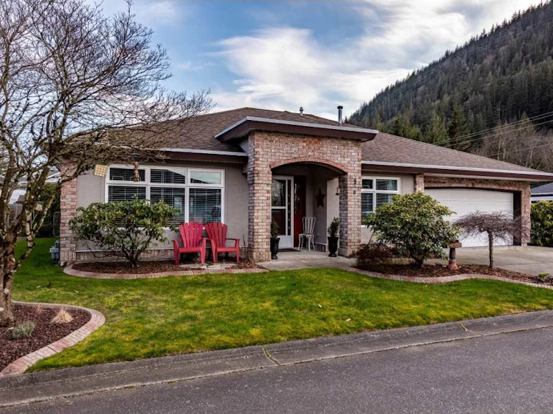 9 - 434 Alder Avenue, Harrison Hot Springs BC V0M 0A5