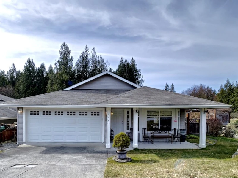 6389 Williams Place, Sechelt BC