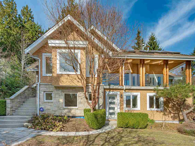 981 Wildwood Lane, West Vancouver BC V7S 2H7